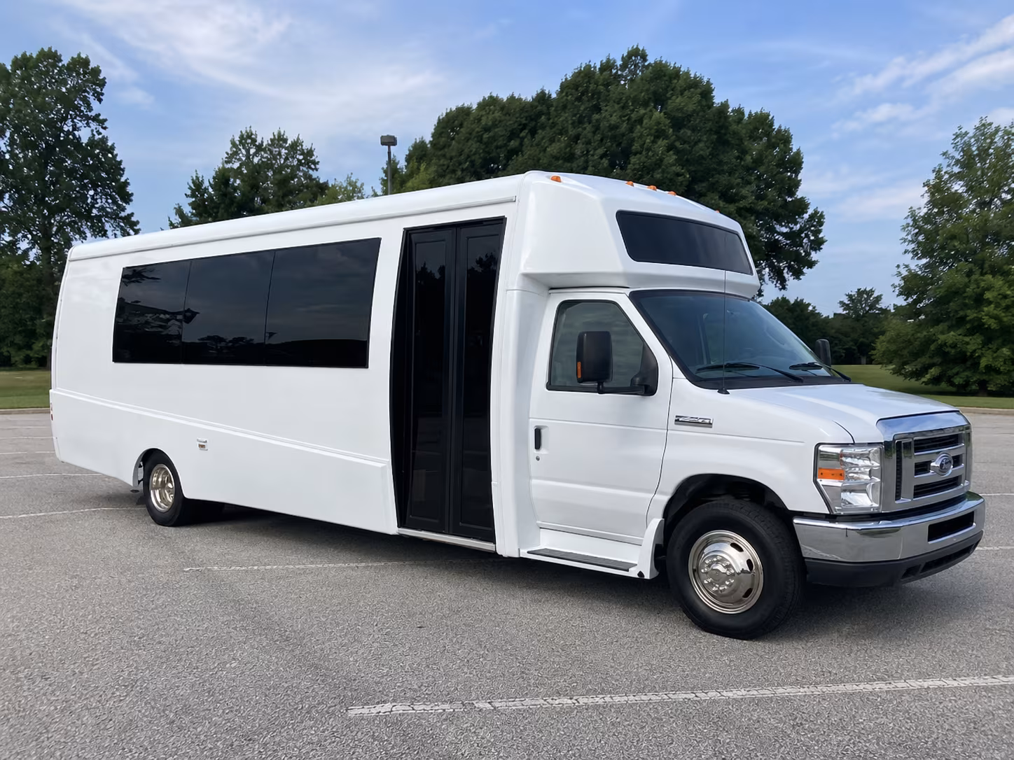 hillsboro 18 passenger party bus