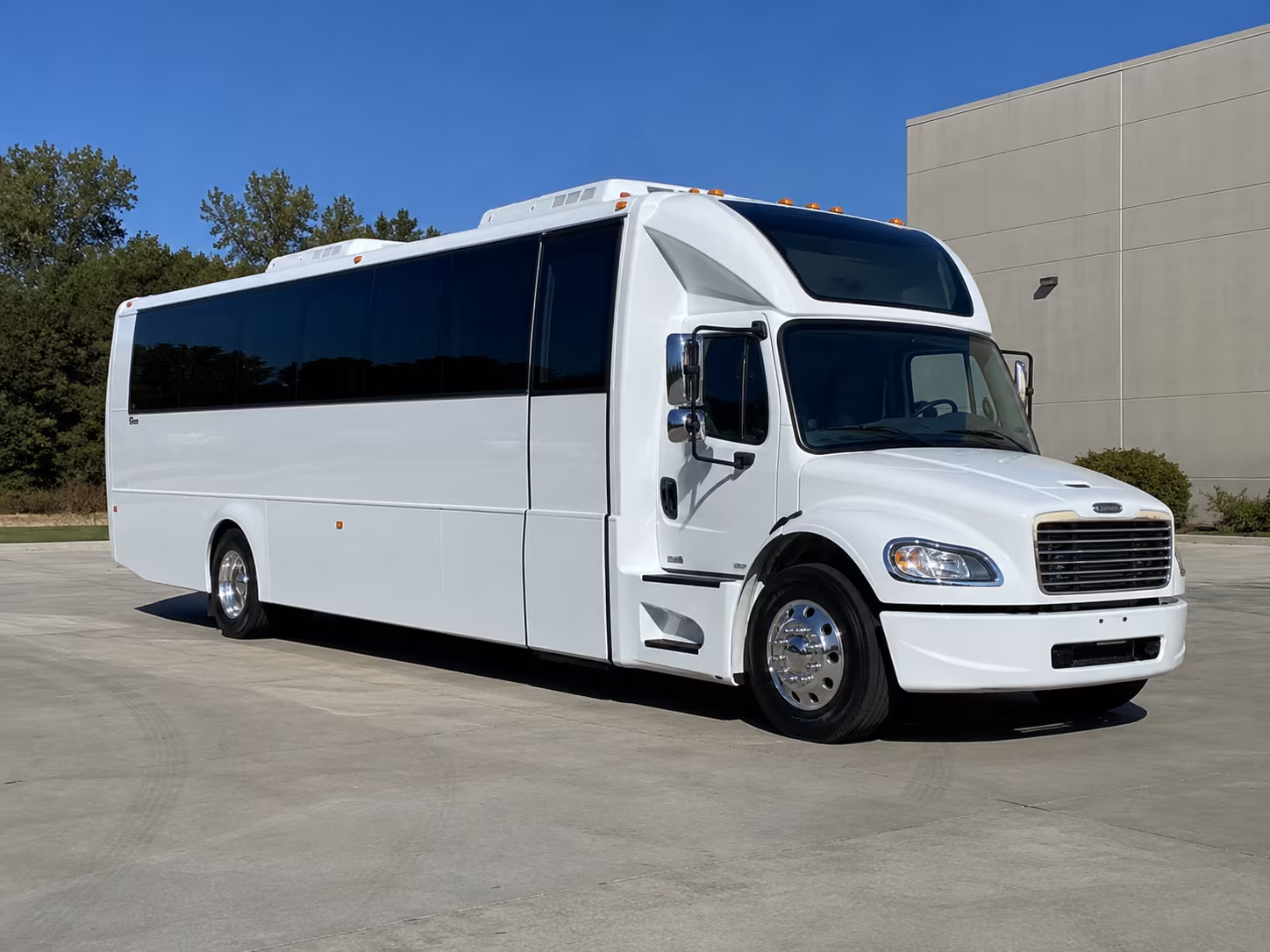 hillsboro 28 passenger party bus