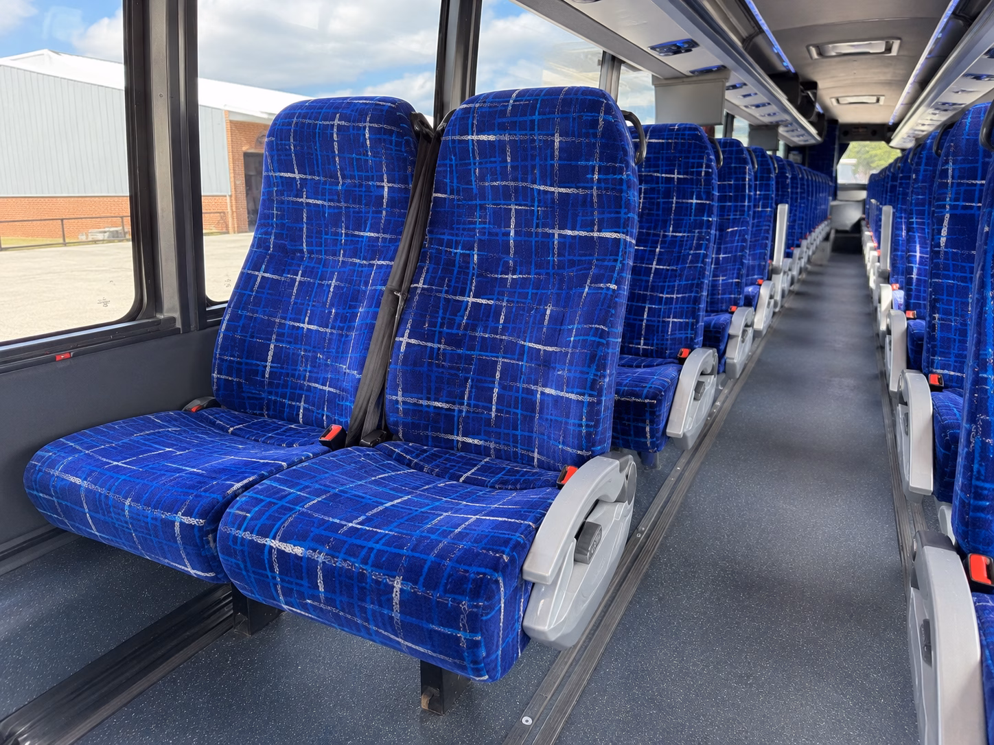 how the type of bus changes the price in hillsboro oregon