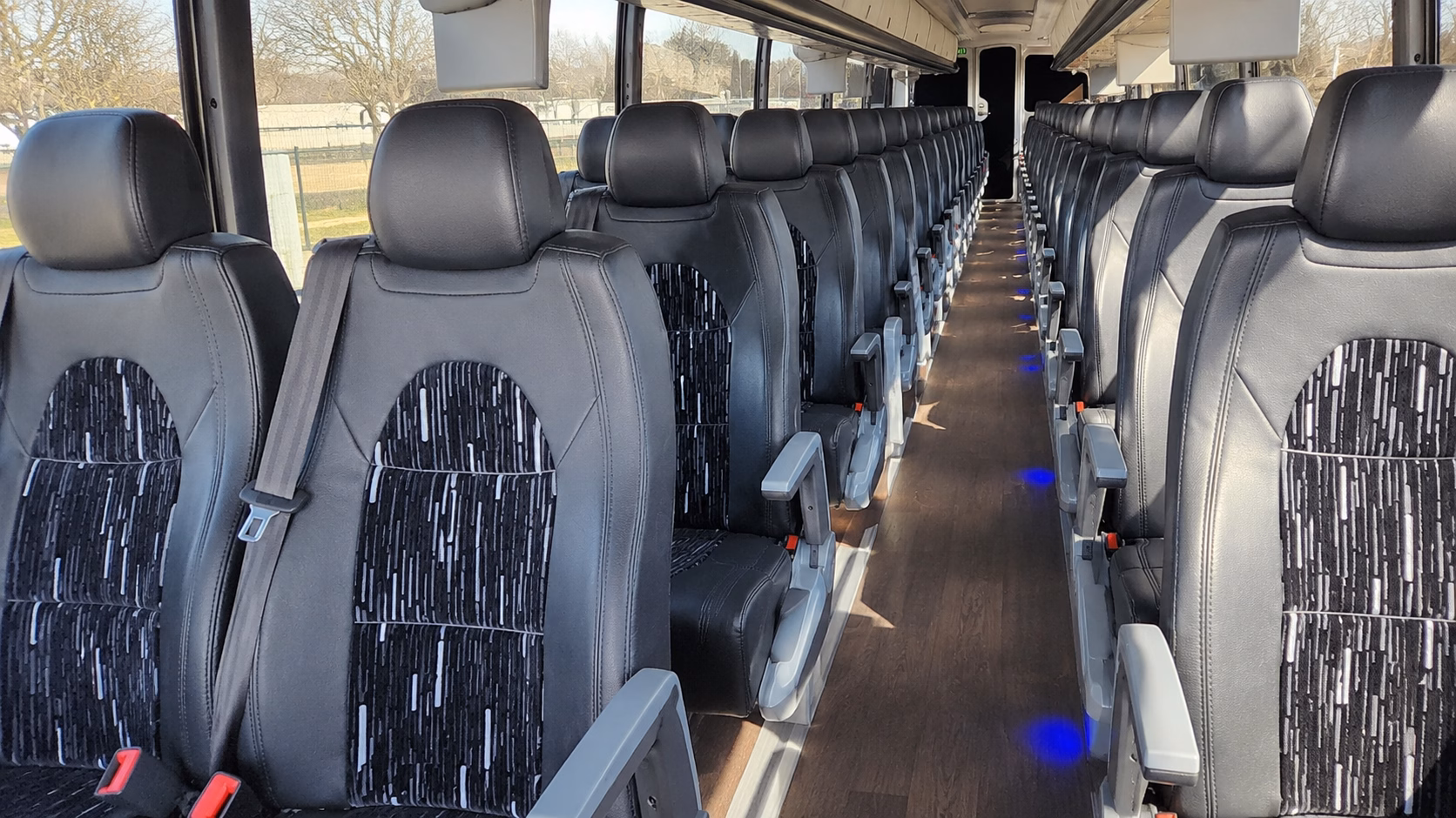 instant online bus rental quotes in hillsboro